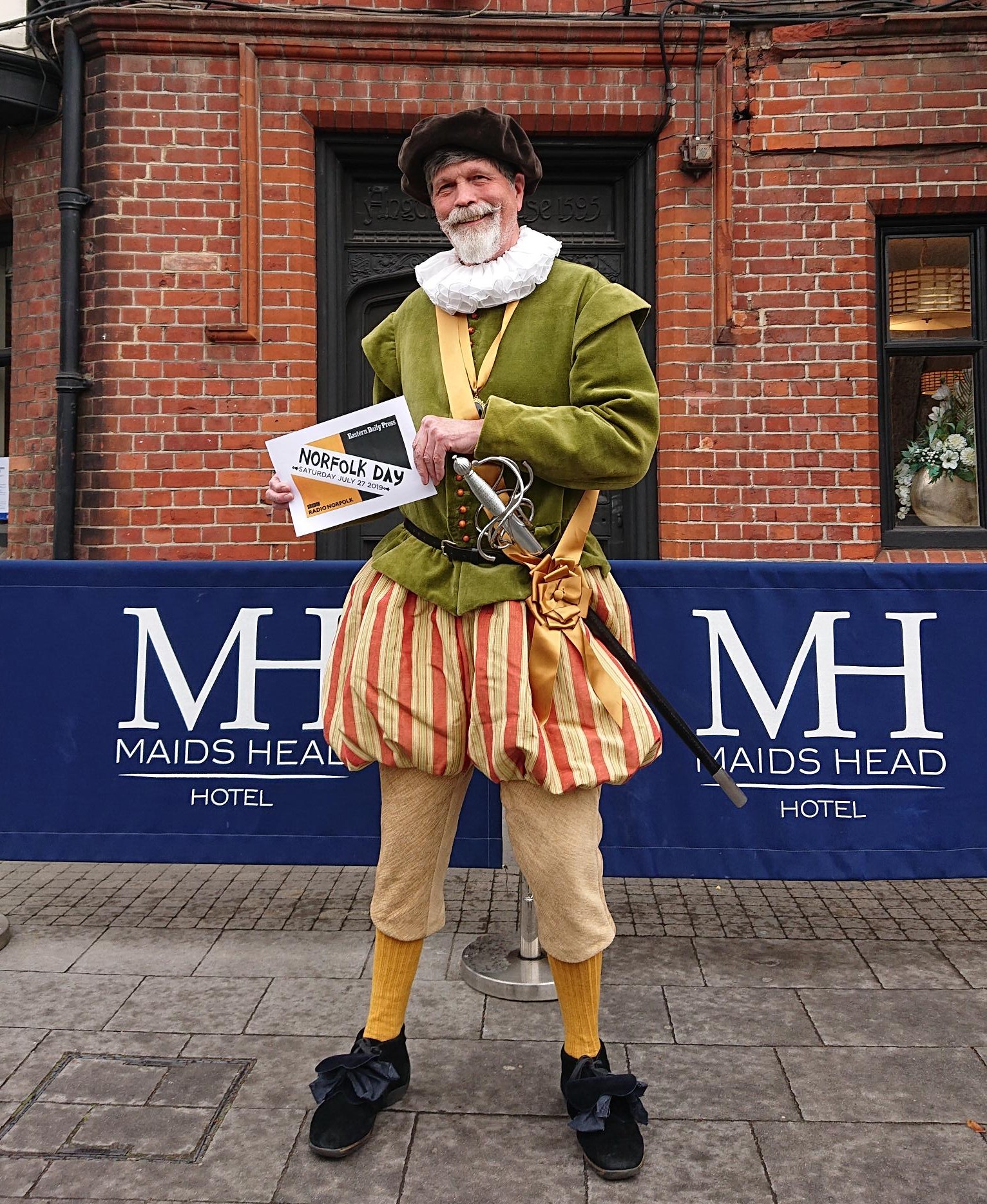 Rob Knee as Sir Thomas Paston