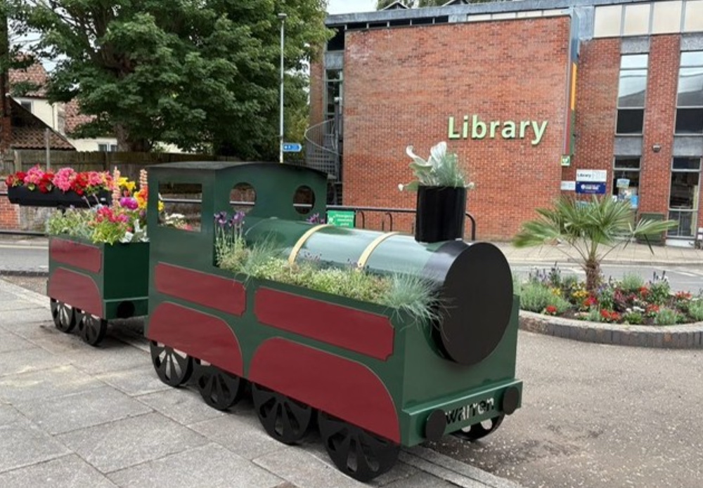 Train planter