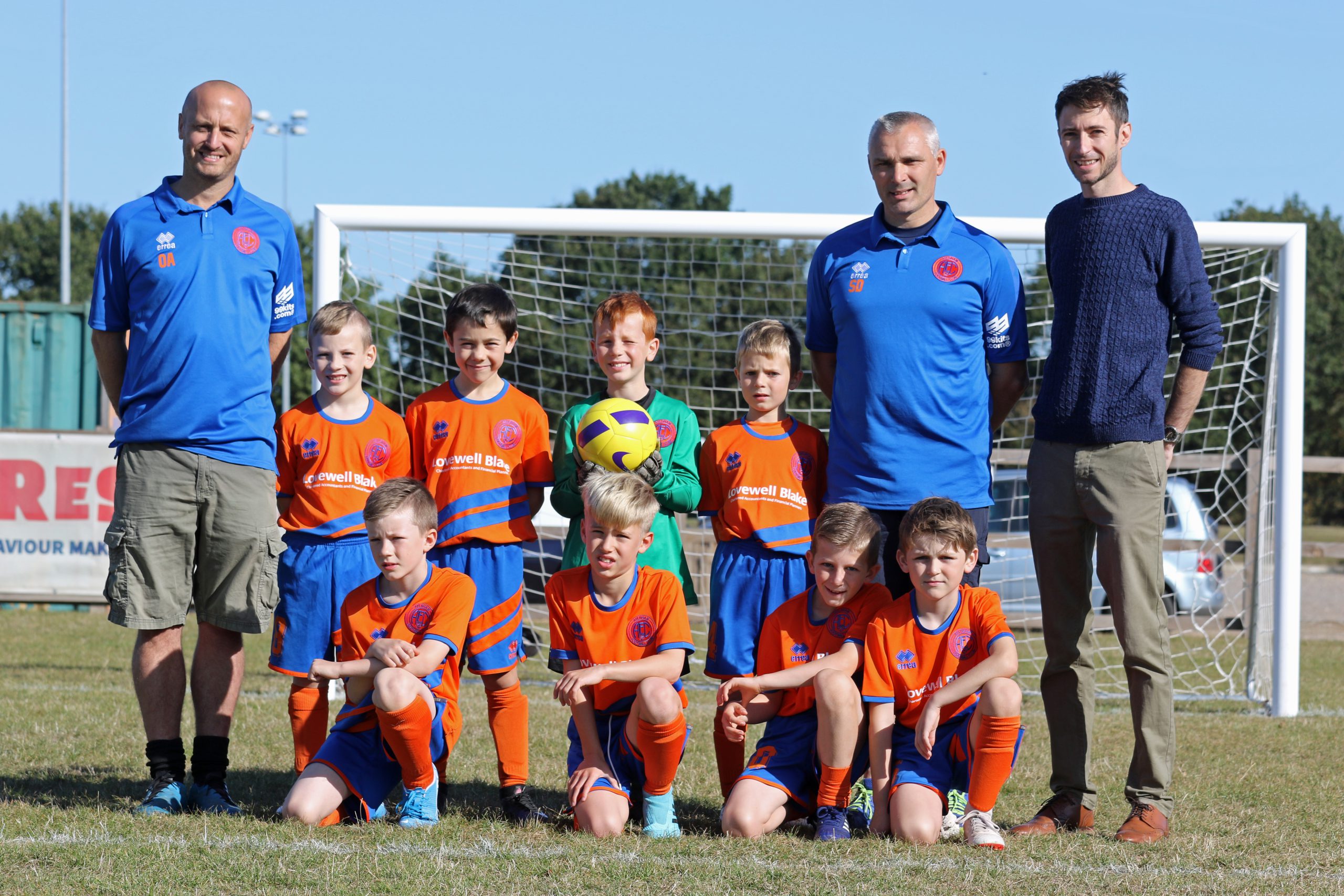 AFC Aylsham under 9s with Richard Gedge from sponsor Lovewell Blake