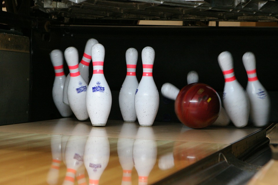 Ec Bowling 658386 960 720.jpg