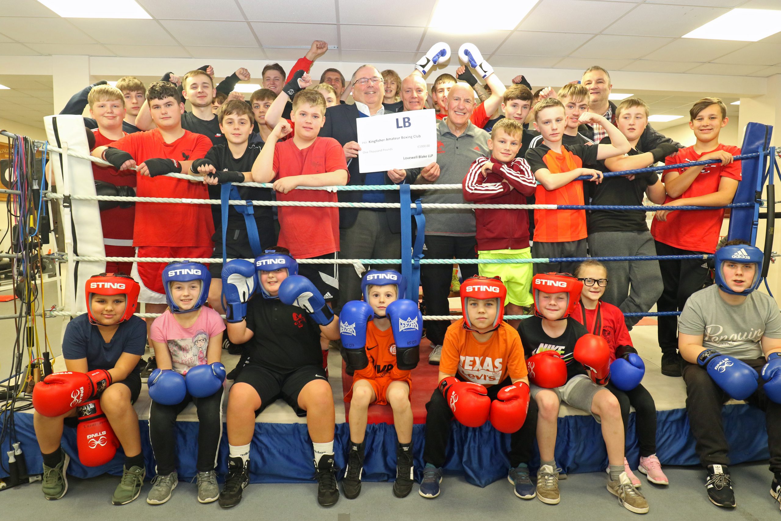 Nm Lb150 Presentation To Kingfisher Boxing Club.jpg