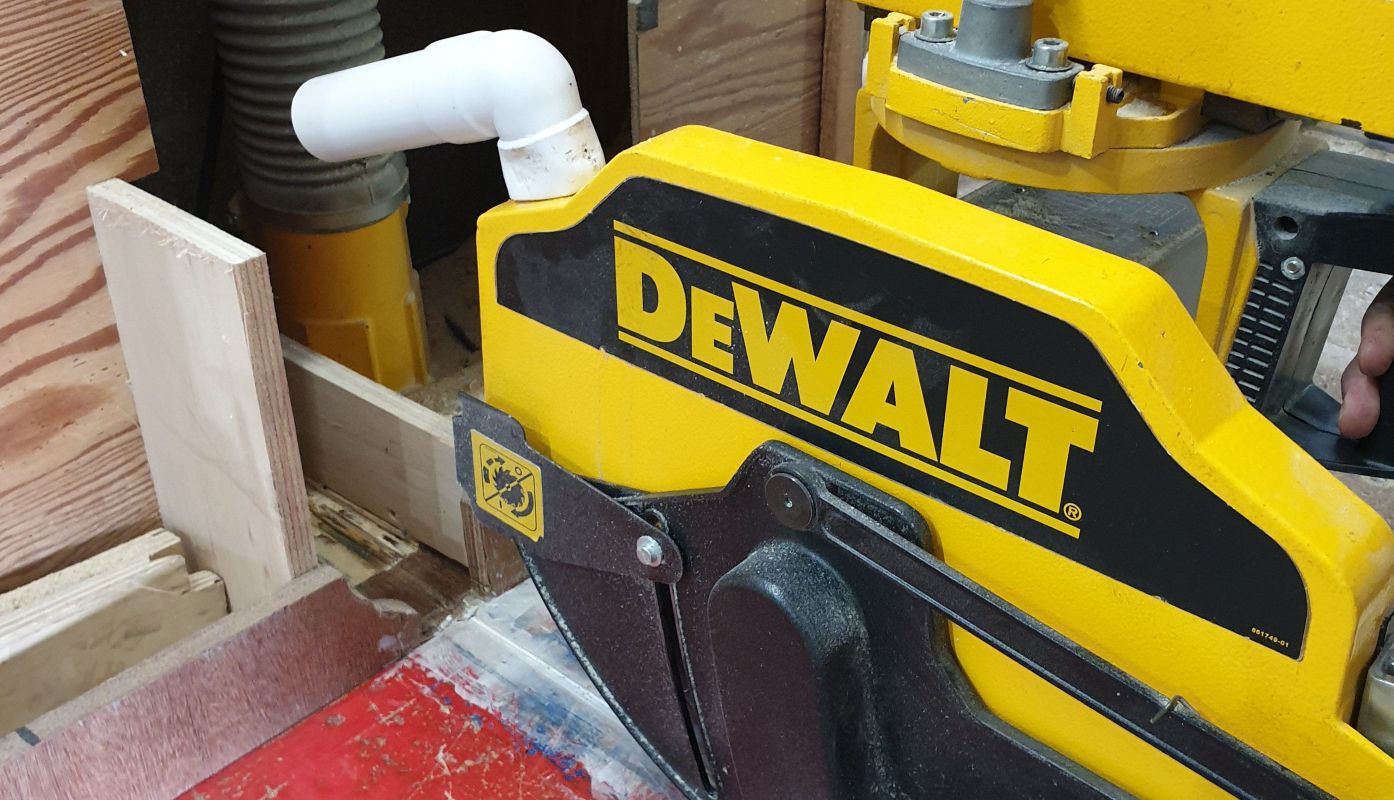 A cross-saw on which a worker lost two fingers