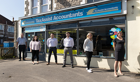 Nm Taxassist Weston Super Mare Team Photo.jpg